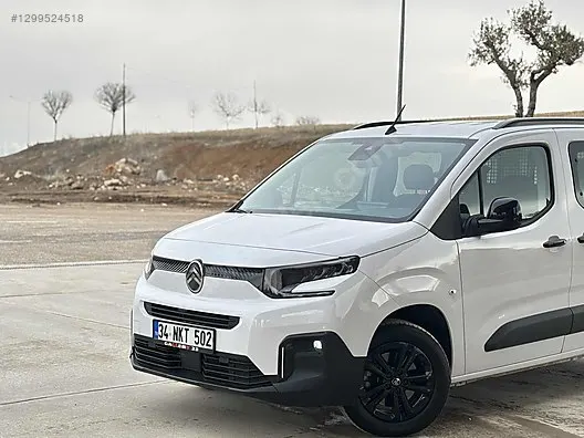 2025 BERLİNGO OTOMATİK 1.5 BlueHDI YOU BOYASIZZ SADECE 8.000 KM - 3